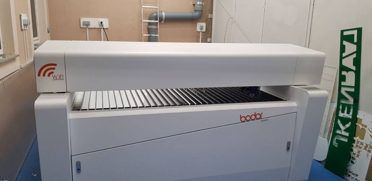 CNC laserski stroj Bodor u radionici na Krku